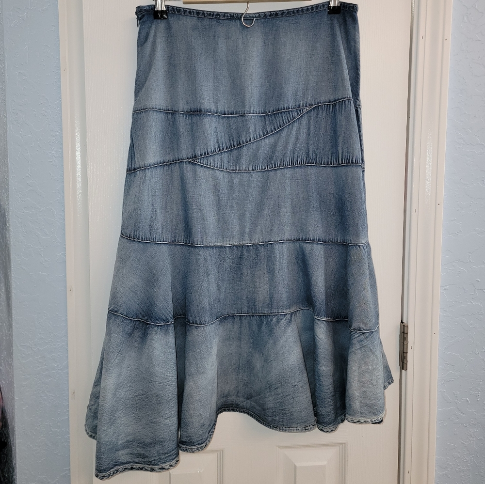 Fashion Bug Flowy Denim Skirt Size 10